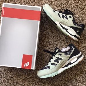 Nike NEW BALANCE mint green sneakers